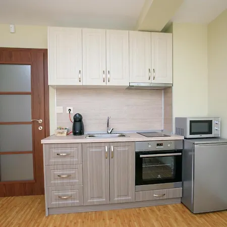 Feel At Apartment