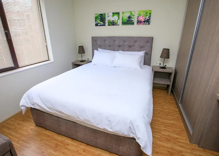 Feel At * Сандански